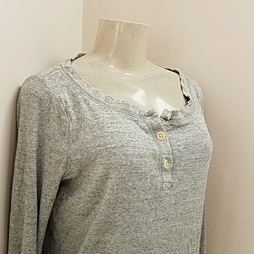 J. Crew Top Shirt Sweater  size Small Gray!.